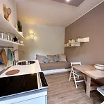 לינה וארוחת בוקר Amuka 4*