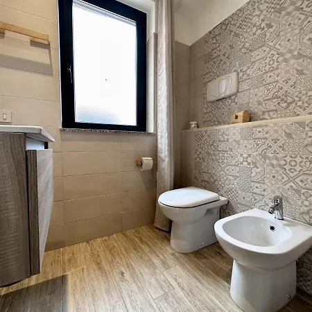 Amuka Bed and Breakfast 4*